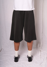PLEATED TRACK SHORTS - BLACK